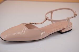 Gucci Nude Patent Buckled T Strap GG Square Ballet Flat Sandals Size 37 New $890